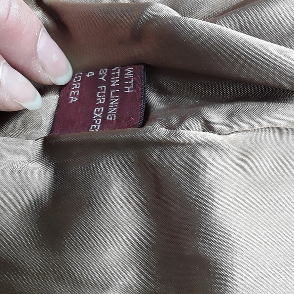 Rabbit fur coat by Chicago Chic medium ( see measurements) EUC w/ zigzag design - Picture 4 of 10